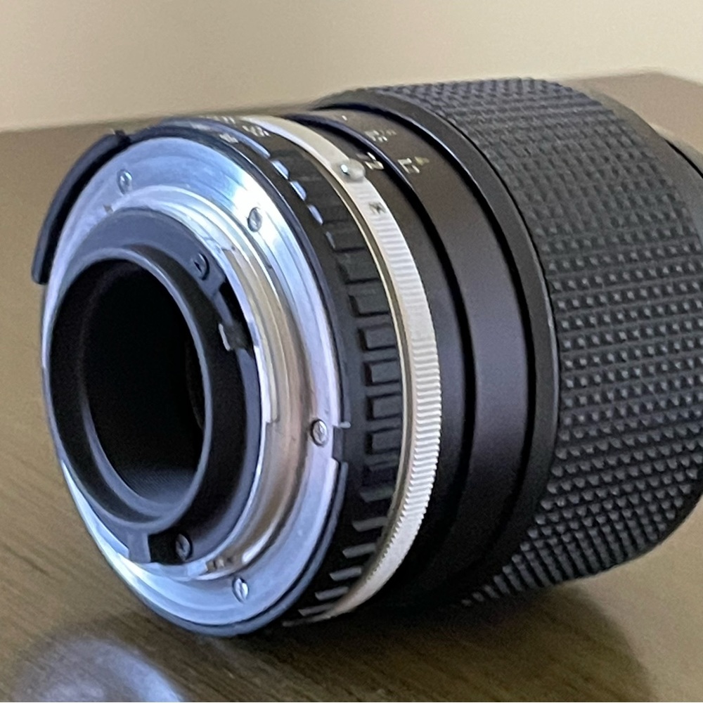 NIKON CAMERA 📷 AND LENS EXCELLENT CONDTION VINTAGE.  SOLD AS SET ONLY! - Picture 4 of 15